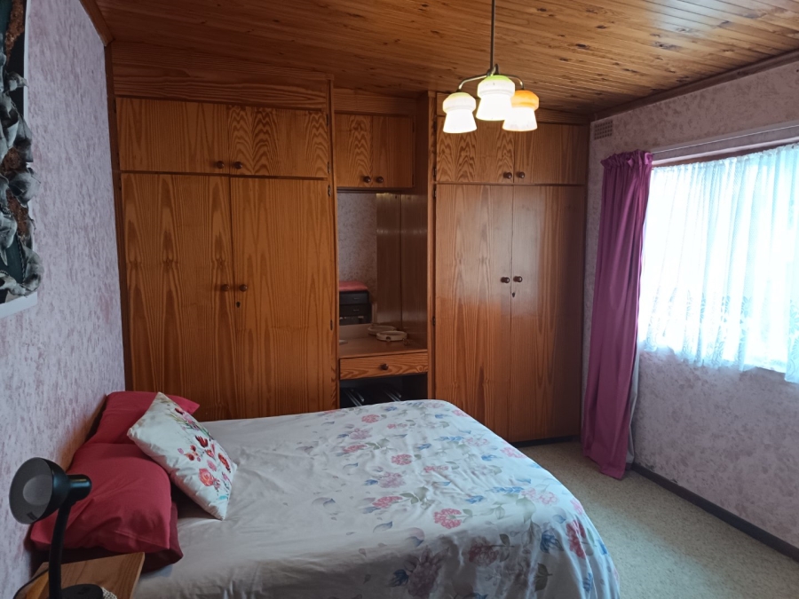 5 Bedroom Property for Sale in George East Western Cape